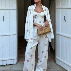Conjunto feminino estampado de 3 peças para férias casuais, composto por top corset slim, jaqueta folgada com botões e calça pantalona